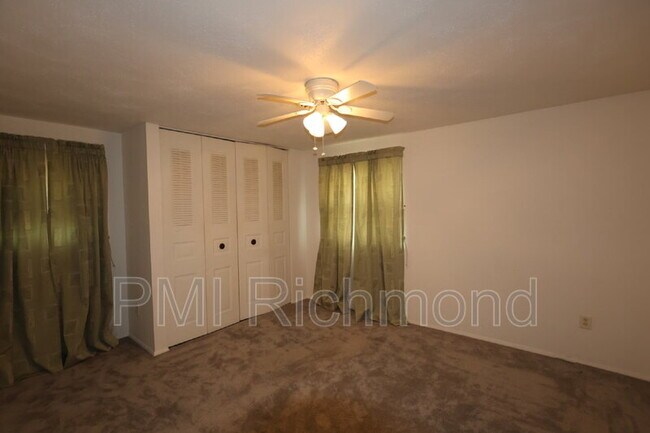 Building Photo - 15808 Tinsberry Pl