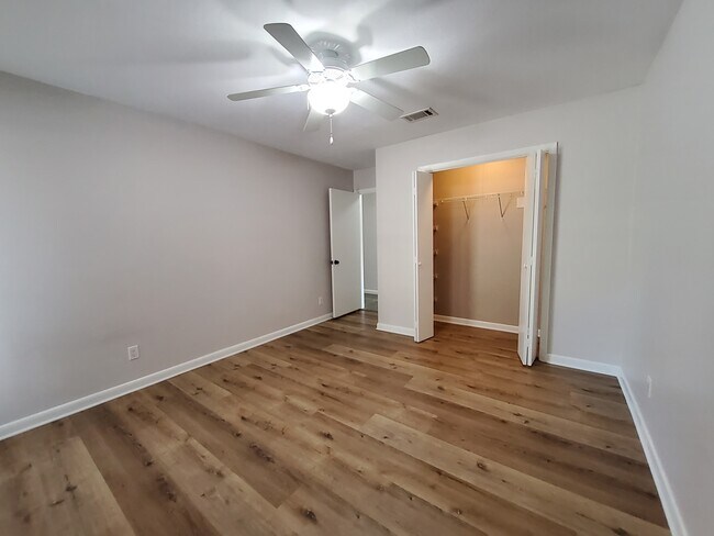 Building Photo - 7402 Hwy 2302