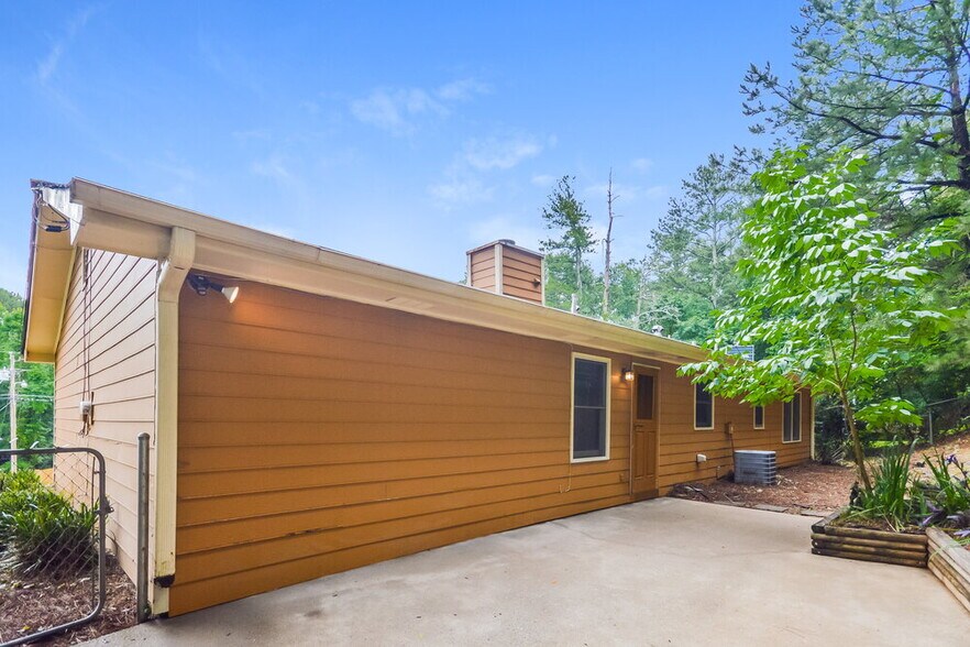 Building Photo - 1517 Sugarplum Pl SW