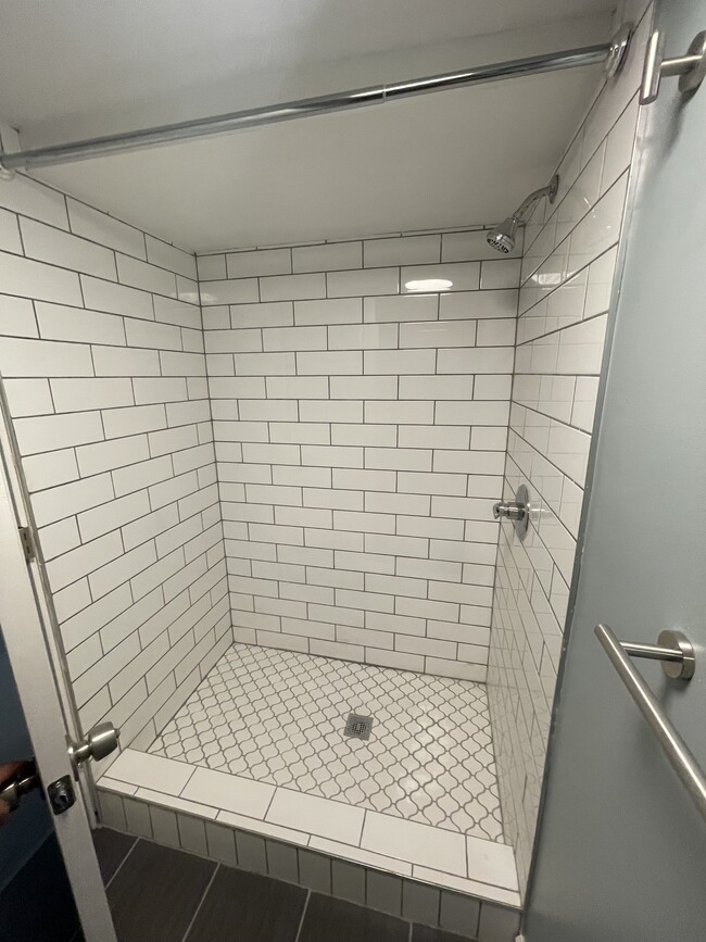 Building Photo - 3961 New Rd