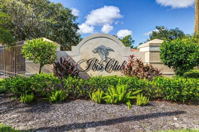 Building Photo - ** IBIS CLUB ** 1 BED / 1 BATH - CONDO - GATED COMMUNITY - SMALL PET OK! - ANNUAL RENTAL