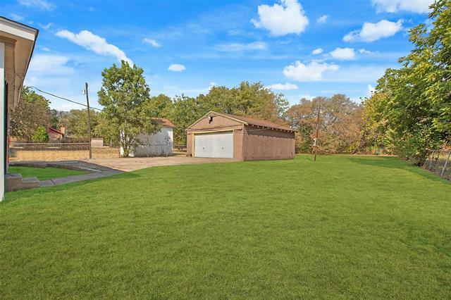 Building Photo - 2709 Kilburn Ave