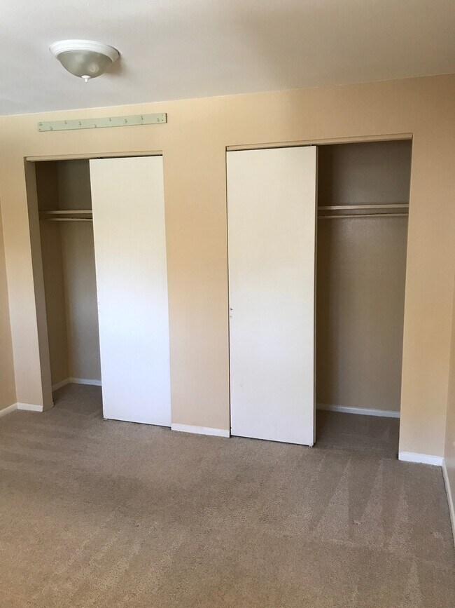 Building Photo - Spacious 1br/1ba Condo