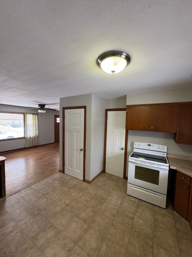 Building Photo - 1502 Edina Ave