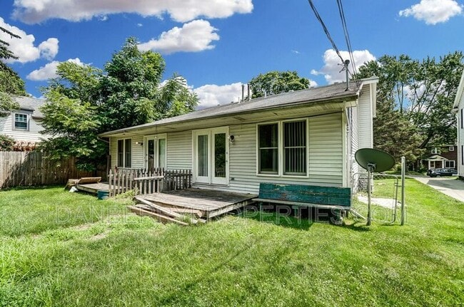 Building Photo - 3164 Kylemore Rd