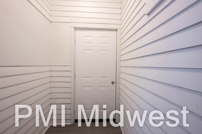 Building Photo - 22 N Euclid Ave