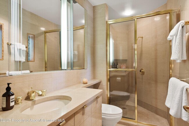 Building Photo - 800 Roaring Fork Rd