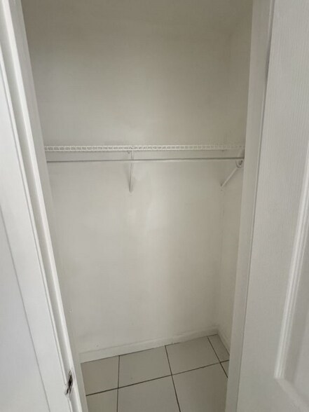 Building Photo - 4742 Myrtle Dr