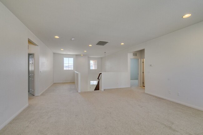 Building Photo - 12056 La Palmera Ave
