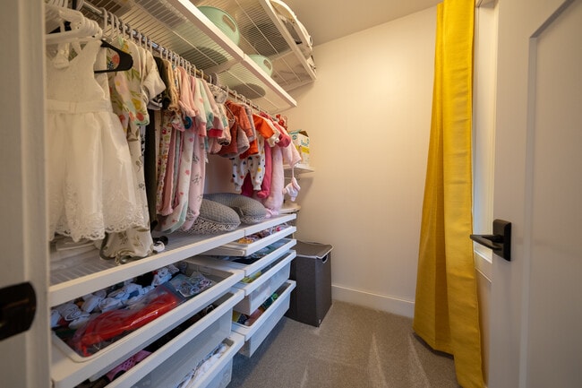 Building Photo - 9513 Briar Cir