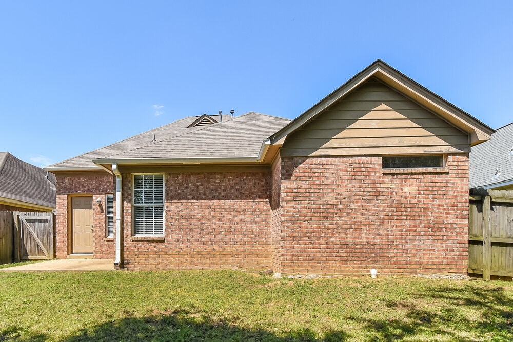 Building Photo - 7340 Durango Dr
