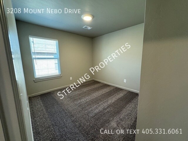 Building Photo - 3208 Mt Nebo Dr