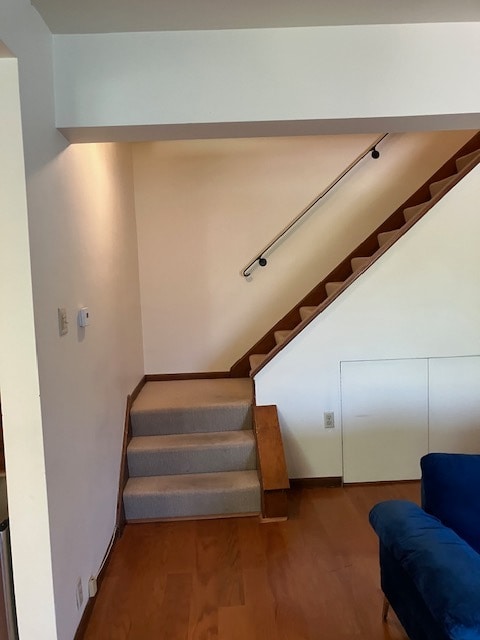 Building Photo - 5708 Walnut St