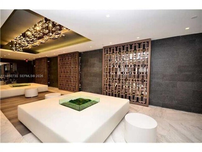 Building Photo - 400 Sunny Isles Blvd