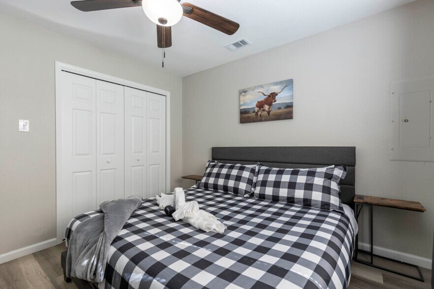 Building Photo - 604 Gemini Ct