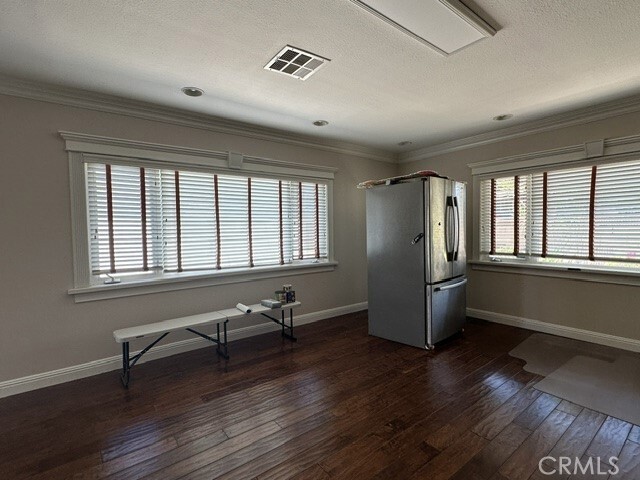 Building Photo - 14721 Stanton Ave