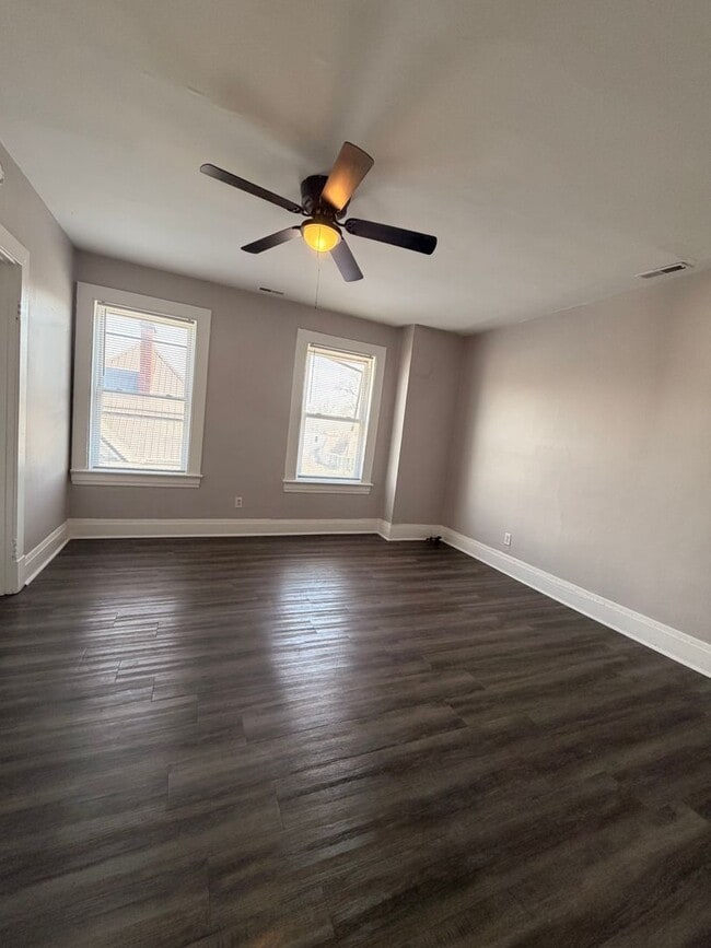 Building Photo - 7 Calloway St