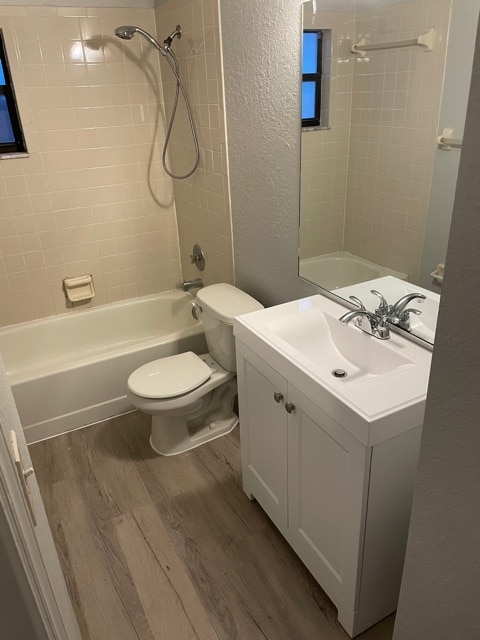 Building Photo - 9562 Lynn Ln