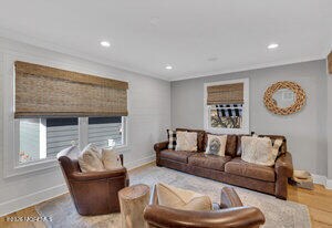 Building Photo - 111 Sanborn Ave