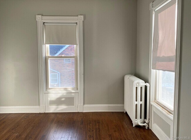 Building Photo - 11 Stone Ave