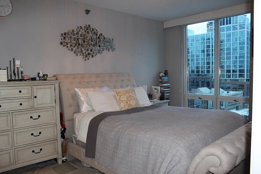 Building Photo - 757 N Orleans St