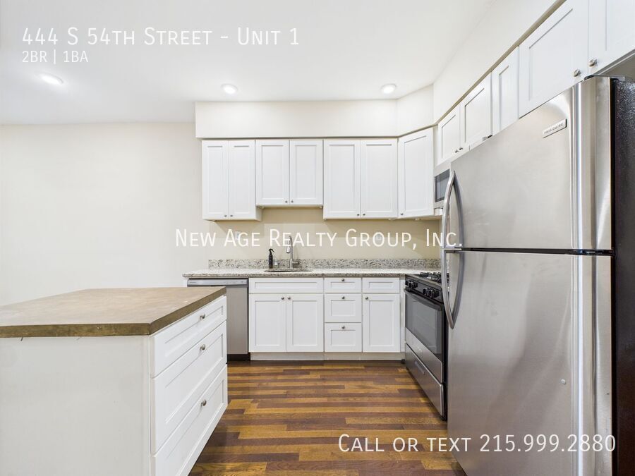 Building Photo - 444 S 54th St