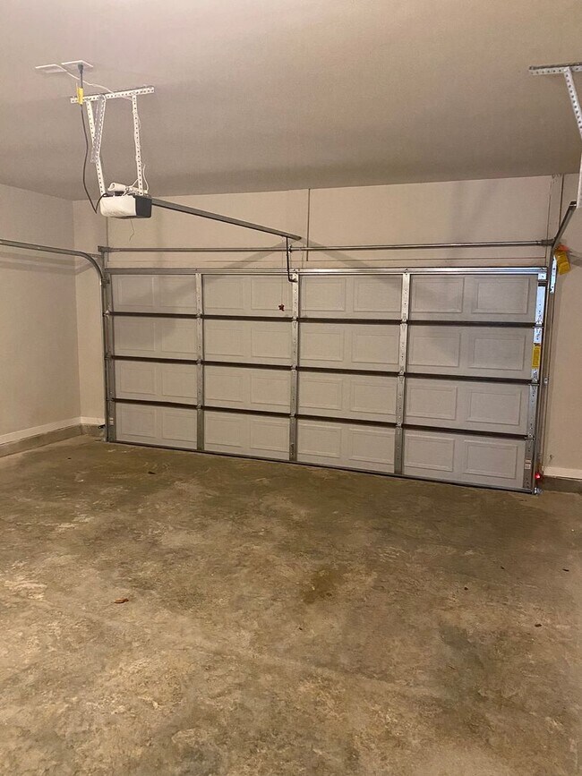 Building Photo - Home for Rent in Jasper, AL... Available to View!!!