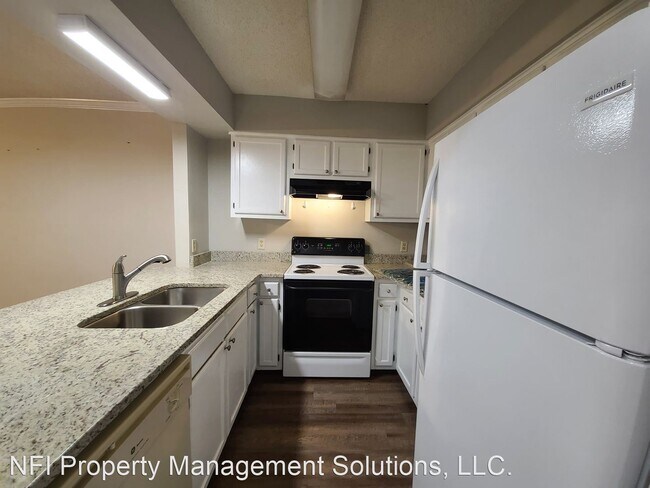 Building Photo - 2 br, 1.5 bath House - 1329 Foxborough Dr