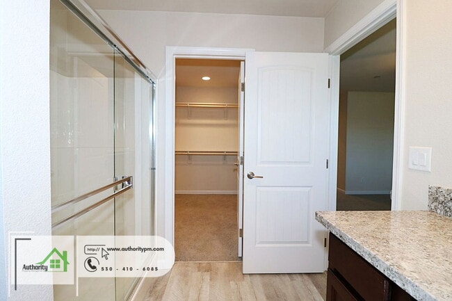 Building Photo - 810 Mission De Oro Dr