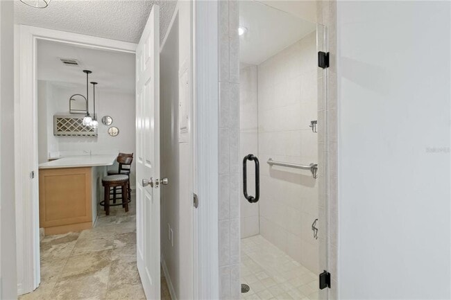 Building Photo - 1500 Park Beach Cir