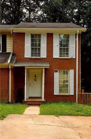 Primary Photo - 852 Glynn Oaks Dr