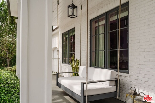 Building Photo - 957 Corsica Dr