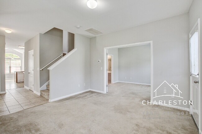 Building Photo - 198 Grand Oaks Dr