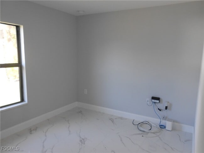 Building Photo - 636 Eisenhower Blvd