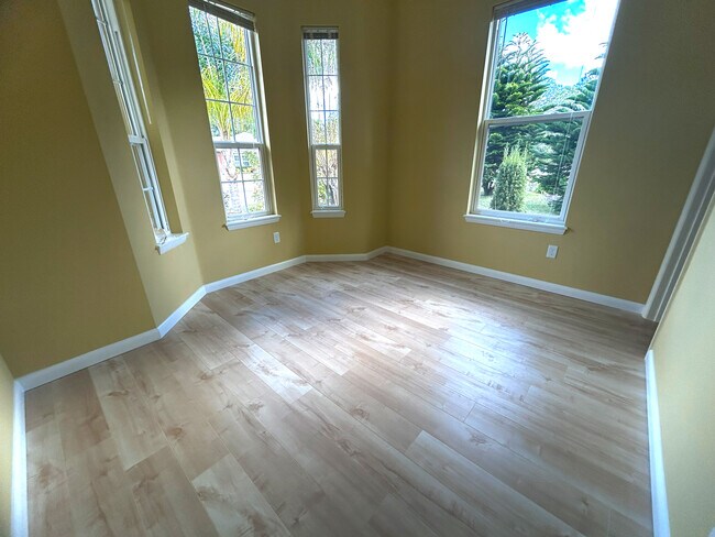 Building Photo - 3 Wilden Pl