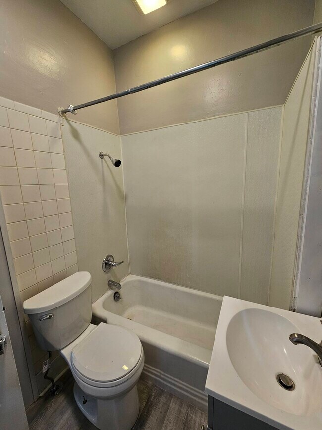 Building Photo - 1506 Greenwood