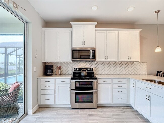 Building Photo - 16701 Seasons Coast Dr