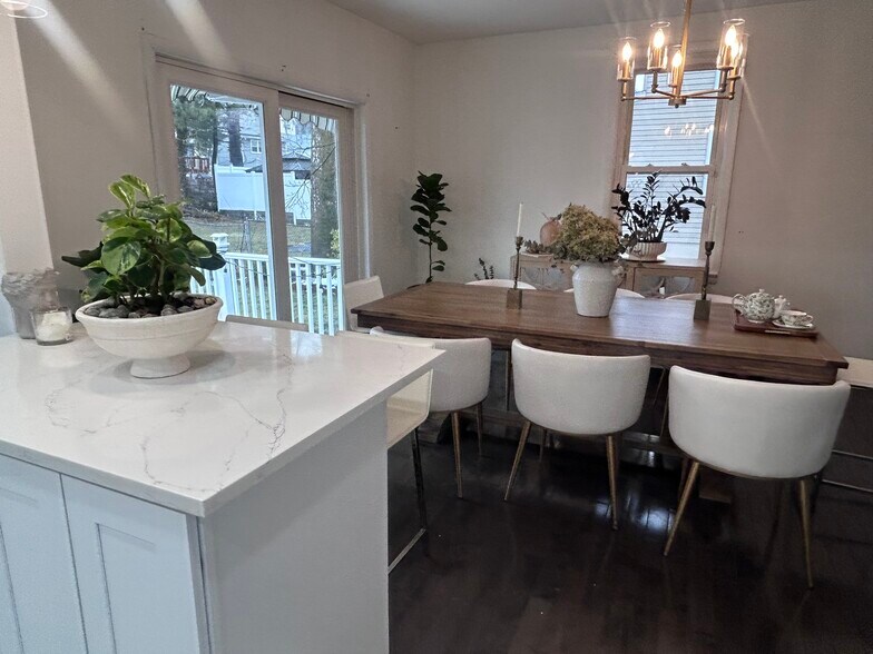 Building Photo - 30 Park St