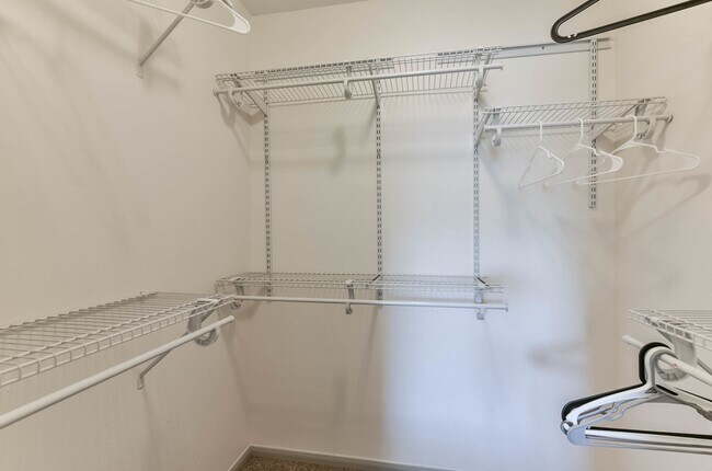 Building Photo - 1100 Augusta Dr