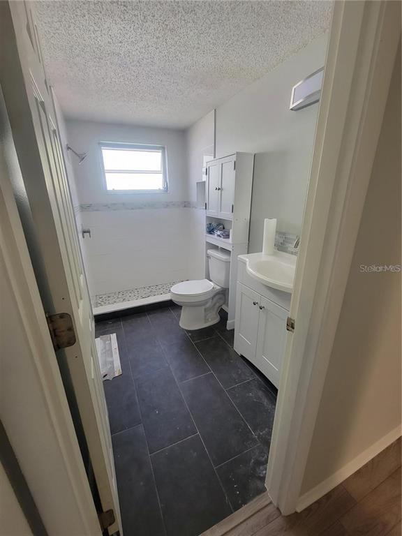 Building Photo - 305 Hammock Terrace