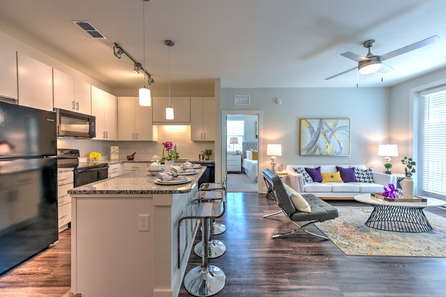 Building Photo - Lumen Luxury Apartments FKA The Robert