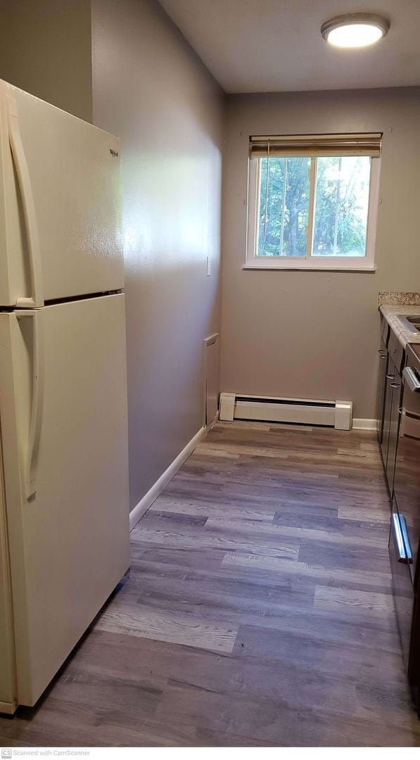 Building Photo - 27 W Parkwood Dr