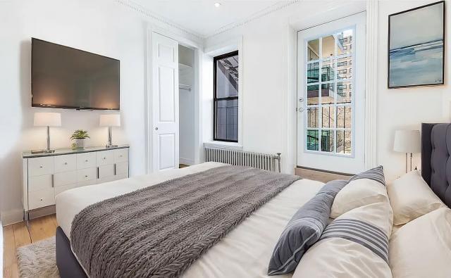 Building Photo - 3 bedroom in New York NY 10002