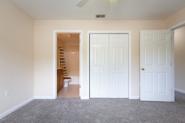 Building Photo - 4434 Gearhart Rd