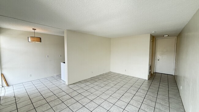 Building Photo - 3056 Rue D’Orleans