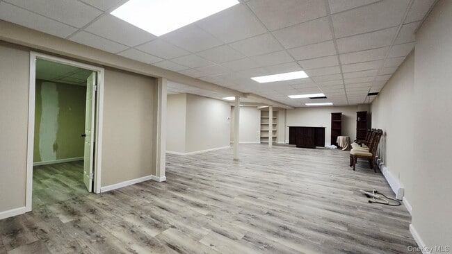 Building Photo - 173 Colony Dr