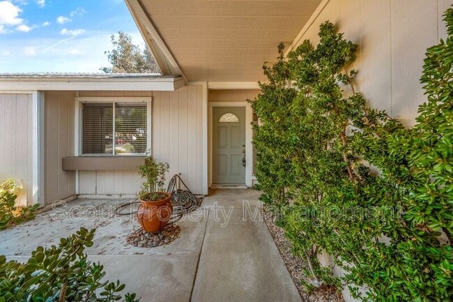 Building Photo - 42385 Agena St