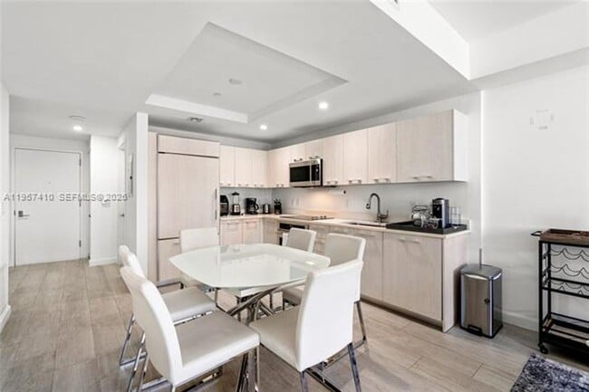 Building Photo - 55 SW 9th St