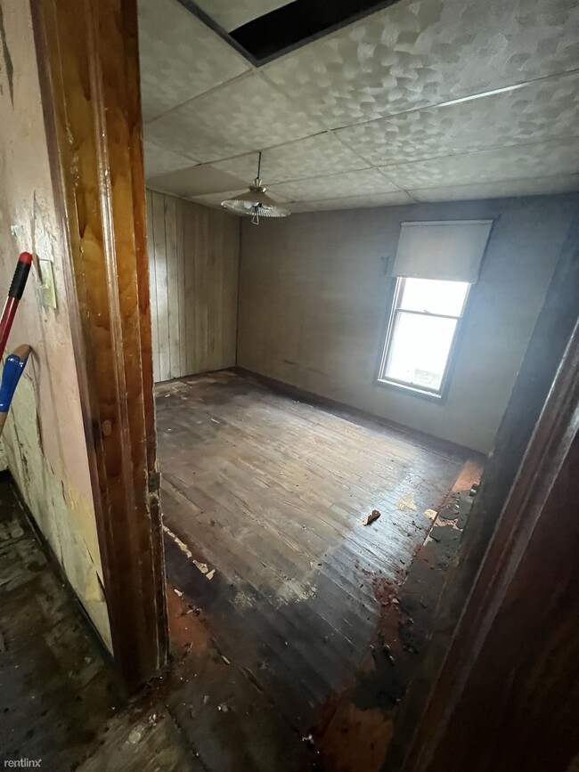 Building Photo - 3 br, 1 bath House - 818 Crawford Avenue