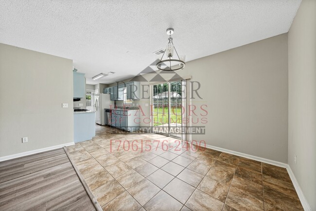 Building Photo - 8440 Canaan Dr